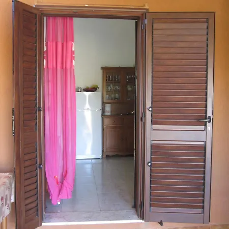 Sardinea Haus Tino 펜션
